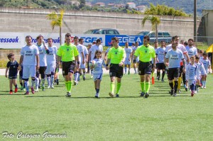 Orlandina e Battipagliese in campo con una maglia in ricordo di Salmeri