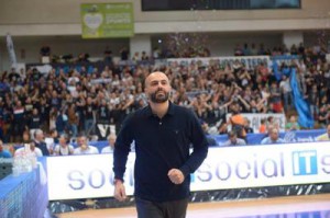 L'allenatore dell'Aquila Trento Maurizio Buscaglia