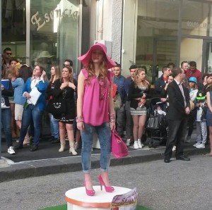 Una modella durante MessInPosa