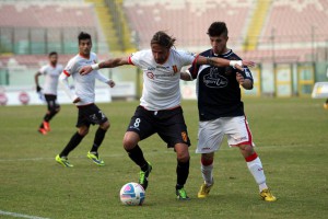 L'ex giallorosso impegnato nella difesa di un possesso