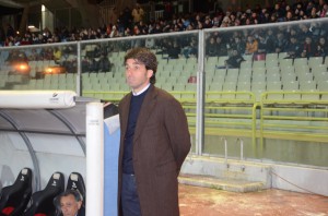Il tecnico giallorosso in panchina