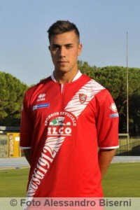 Falzerano con la divisa del Grosseto, con cui ha esordito in B due anni fa
