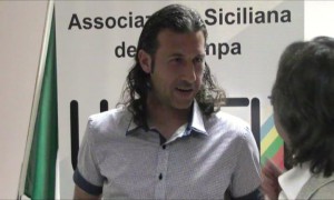 Un primo piano di "Re Giorgio"