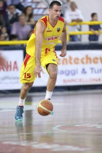 Ganeto con la maglia della Sigma Barcellona