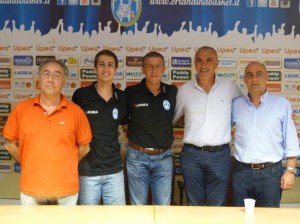 I dirigenti e l'allenatore dell'Upea Orlandina