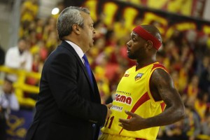 Perdichizzi a colloquio col playmaker Andre Collins
