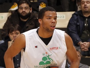 Udom firma con Agrigento