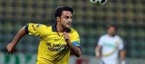 Armando Perna in azione con la divisa del Modena