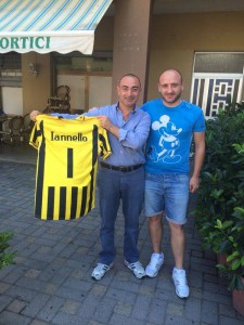 Premiato il primo tifoso ad abbonarsi alla Tiger Brolo