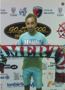 Mirco Camarda con la sciarpa del Milazzo