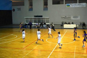 Un'azione della sfida tra Castanea e San Gabriele Messina, le due squadre mancano all'appello