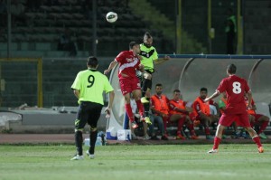 Benvenga svetta sotto gli occhi di Bjelanovic