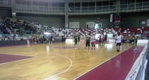 Rimessa a centrocampo per la Pallacanestro Trapani