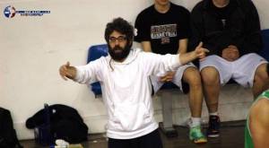 Le istruzioni alla squadra di coach Checco D'Arrigo