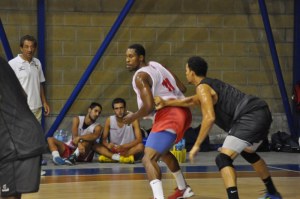 L'ala canadese Jevohn Shepherd, 17 punti 