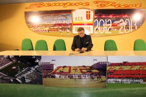 Il patron dell'ACR Messina nella sala stampa del San Filippo (foto Paolo Furrer)