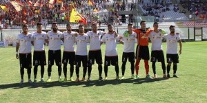 La formazione del Messina che ha affrontato la Casertana (foto Paolo Furrer)