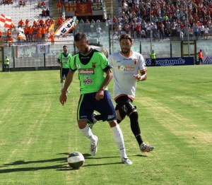Nigro prova a recuperare un possesso (foto Paolo Furrer)
