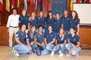 La formazione della WP Despar Messina al gran completo con il massimo dirigente Felice Genovese