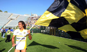 Corona nei festeggiamenti per la B con la Juve Stabia