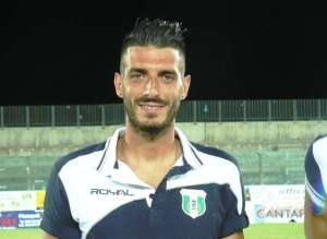 L'attaccante della Vigor Lamezia Stefano Del Sante vuole avvicinarsi alla sua Perugia