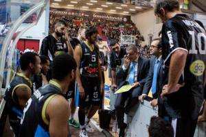 Giulio Griccioli impegnato in un time out