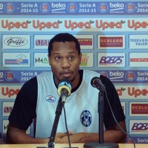 Bradfaord Burgess in conferenza stampa