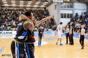 La soddisfazione di Basile e Archie al fischio finale