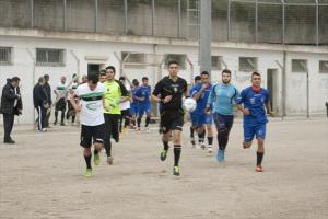 L'ingresso in campo delle due formazioni