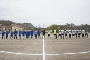 Camaro e Pompei schierati in mezzo al campo