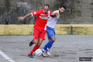 L'esperto Mariano Russo in azione durante la sfida tra L'Iniziativa e Rocca di Caprileone