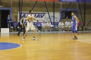 Li Vecchi in azione nel match con il Cefalù