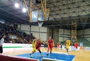 Una fase di gioco del match tra Barcellona e Veroli