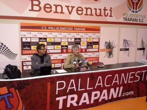 Il Gm di Trapani Julio Trovato in conferenza stampa