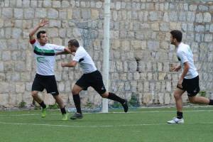 L'esultanza di Buda per la rete del definitivo 2-2