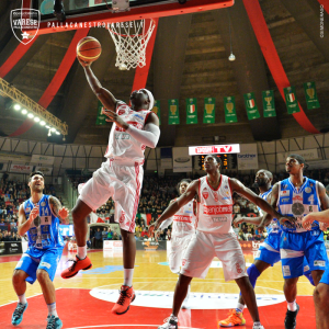 Robinson e Diawara (Varese)