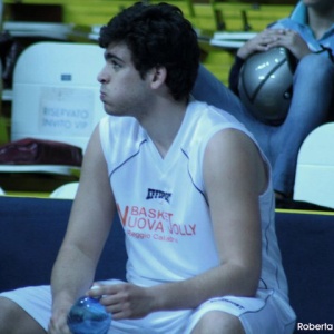 Zaccone con la maglia della Nuova Jolly
