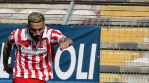 Danilo Alessandro con la maglia del Real Vicenza. Una stagione magica caratterizzata da ben 19 reti