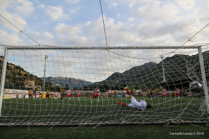 Puntoriere pareggia su rigore. Valenti battuto (foto Carmelo Lenzo)
