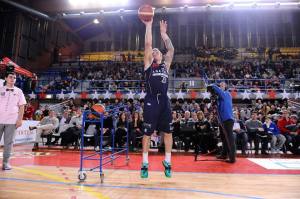 Alan Voskuil, vincitore della gara del tiro da tre