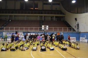 Tutti i partecipanti alla "Festa Minibasket Enrico Vinci"