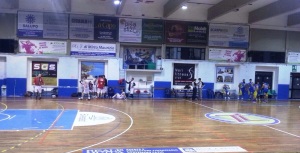 Le due squadre prima del via dell'incontro