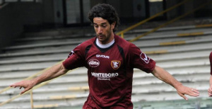 Manuel Mancini ancora in azione con la maglia granata