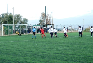 Il rigore trasformato da Trovato (foto Omar Menolascina)
