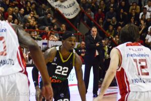 Il play Henry, 13 punti - foto Pistoia Sport