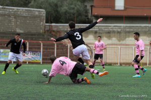Pitarresi evita il tackle