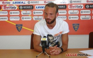 Donida in conferenza stampa a Lecce. Tra i pugliesi è chiuso da Mannini e dal neo-acquisto Beduschi