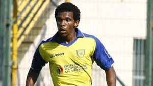 De Paula in azione con la divisa del Chievo Verona