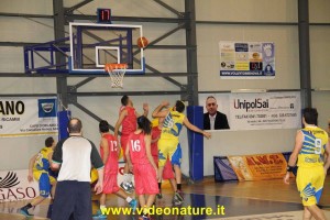 Fase di gioco tra Aquila e Gela