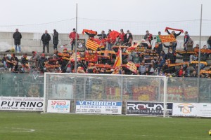 I tifosi accorsi a Lamezia (foto Furrer)